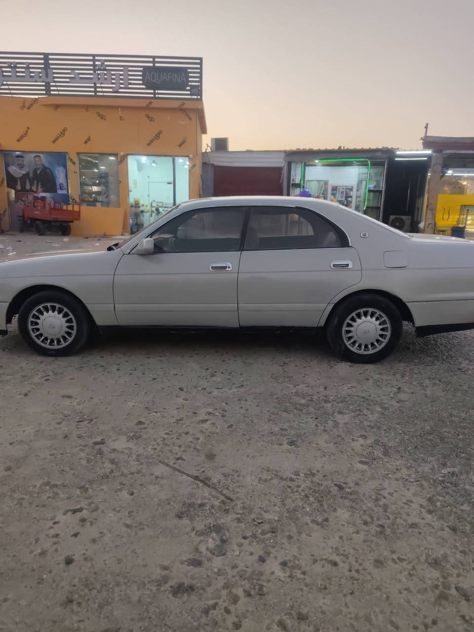 سلام عليكم بطه للبيع موديل 93 مكينه وكير ثنين ونص رقم بصره مشروع وطني سعر 39 وبيها مجال ***********
*********** المكان بصره سفوان
