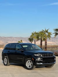 جيب لاريدو • ٢٠٢٣ • فول فول بدون فتحة