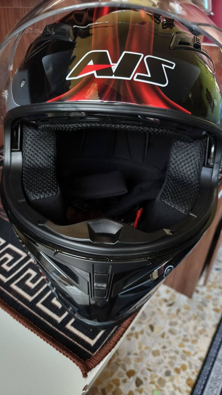 السلام عليكم خوذه للبيع قياس لارج (L)
السعر 45 مكاني بغداد البلديات

للستفسار *********** موجود وتساب
