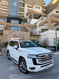 لاندكروزر GXR • ٢٠٢٢ • حالة الوكالة