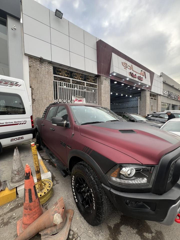 السلام عليكم
رام ريبل موديل ٢٠١٨ فول مواصفات 
فتحة سقف 
شاشه تيسلا 
كامره دواره 
سماعات اللباين 
كشنات جلد تدفىه + تدفئه ستيرن 
جكات ابلاديه 
ويل ١٧ رببل + تاير جبلي جديد 
السياره عليه تغليف ببي اف مات ضمان ١٠ سنوات 
وعليه اكزوز دام فايب + اكس بايب اوتو ريمونت 
عليه برمجه بانزين فصله مفتوحه 
محجر TRX+ غطاء بدي 
حادث قطعتين بدون دواخل بدون ايرباك 
للاستفسار ***********
