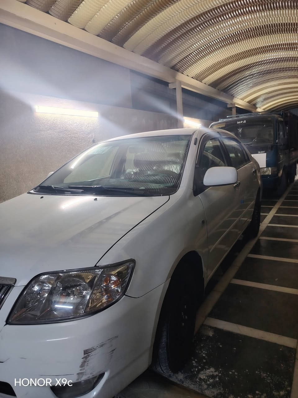 السلام عليكم كورله بيكاتشو موديل 2007 محرك 1600 مكفوله من الصبغ مبدل بيها بابين خلفيه بلادي السعر 110وبيها مجال العنوان بغداد البلديات  الاستفسار ***********
