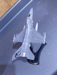 ٨ سم • للبيع • متفرقات