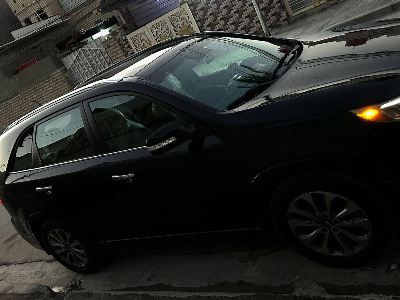 سلام عليكم سورنتو امريكي موديل 14سونار موجود بل منشور سياره فول 1/1  سعر 150. وبيه مجال بغداد الجديده رقمي ***********
