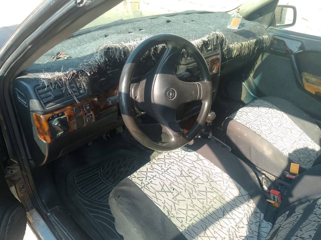 فكترا 92
كير محرك شرط 
اربع جوم كهربائي داخل صاج 
صدر اربع تايرات جدد 
سنويه خضره كارتونيه ساقطه 2021
الوكيل يمي 
السعر 18
بدون بطاقه بانزين مابيها 
السياره بدون صبغ وضىربه بيها خياس بل دوسات 
***********
***********
كركوك داقوق
