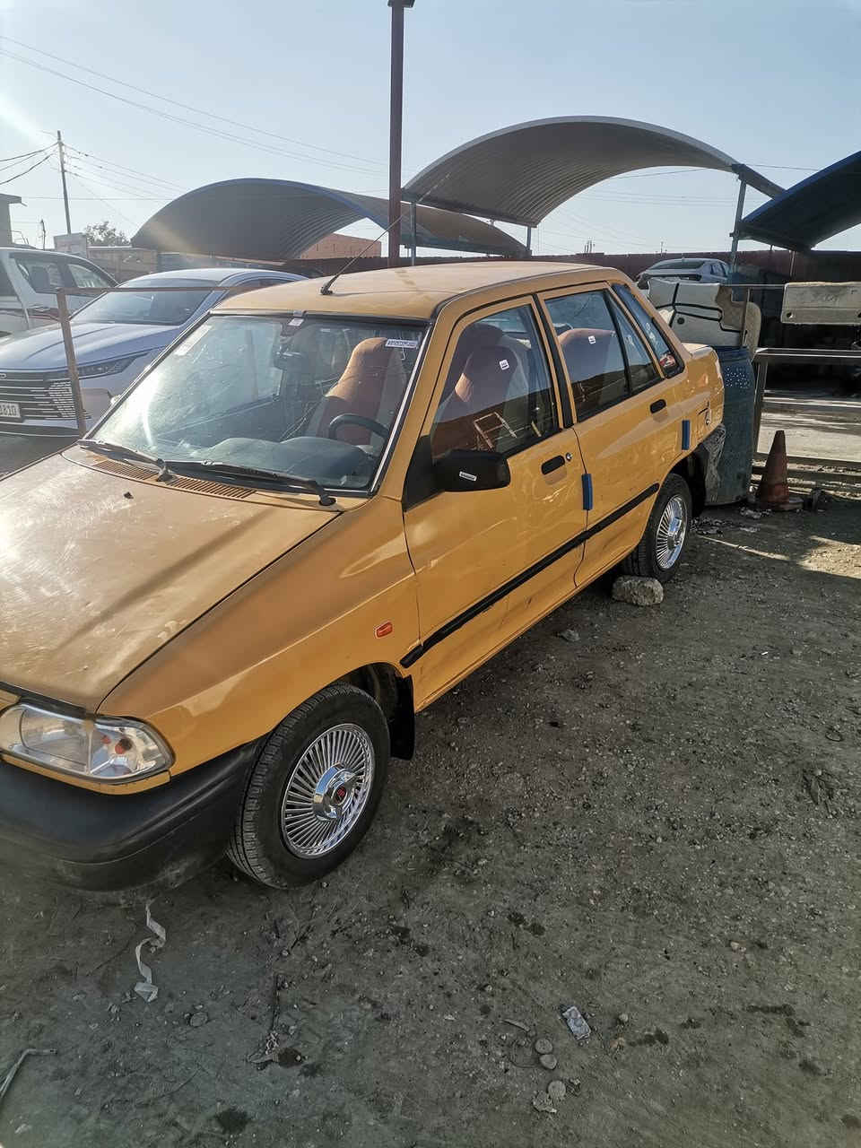 سايبه موديل ١٢ كير ومحرك وحداديه وتبريد مكفولات السعر ٢٦ وبيه مجال رقم بغداد العنوان كربلاء مصفر السياره رقم الموبايل *********** وبيه جاملغ الأمامي فقط
