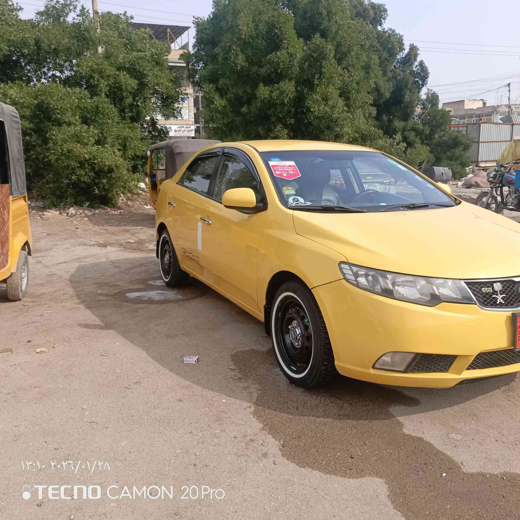 السلام عليكم  سيراتو للبيع موديل 11 ماكينه 1600 توم تاير حداده جاهزه سياره من كل شيء السعر 92 الاتصال على الرقم ***********
