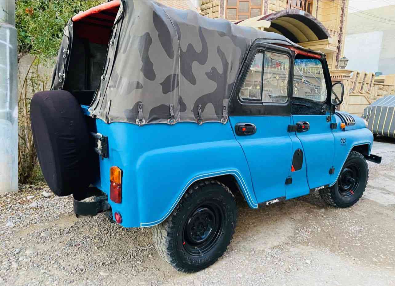 ئۆتۆمبێل: جيب واز ٢٠٠٠ 

گيرومةكينةي ئونجي ئوتوماتيك 
لوكه بةشةرتي ١٠٠ فيتةر 

ســــعر $ یەک کۆمێنـت بکە راســـتەوخۆ بــۆ دێـــت🟢

اكسل بيلاد بريكي ديسك سوكاني باوةرة 
٤ تايةيي رةبةل ويل كةب 
جادرو بان قابي مةزبوته نوقساني نيية
 ناوي كامل گاعي كارةبايي هةمووي ئيشةكاني  كارتي هةية مالي دوسته

ژمارەی خاوەن سەیارە:***********
