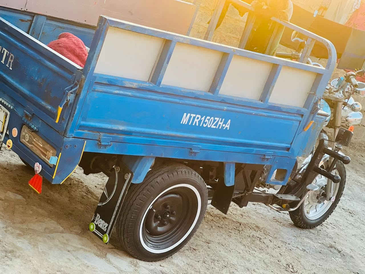 سلام عليكم امتي أر مكفوله. كص. للحيم مكينه جديده ٢٤ السعر ١٧٥٠  وبيهه مجال  ***********
