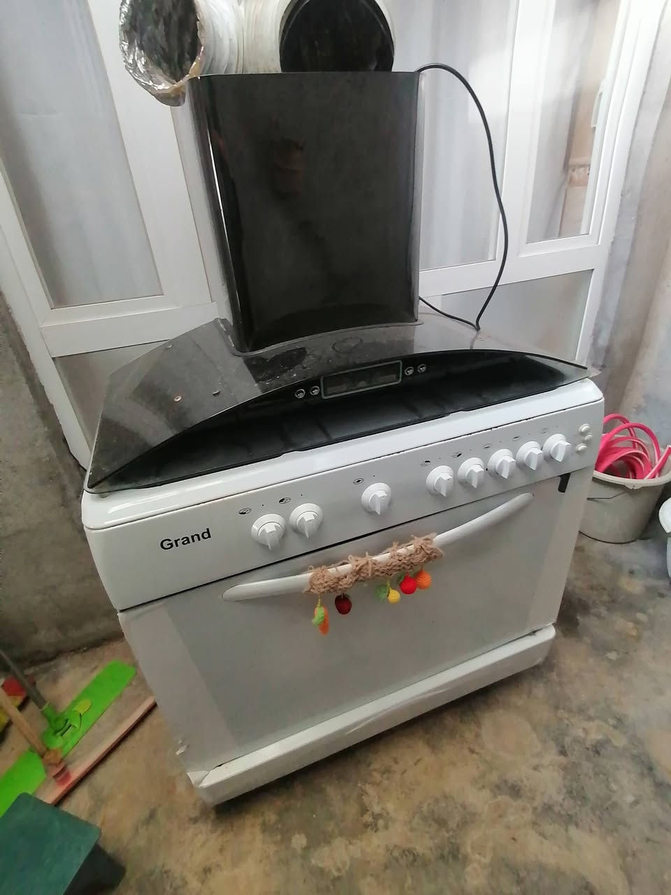 سڵاو/تەباخێکی پێنج چاو صنێکی حاجەت و مڕەشەحێکمان هەیە بۆ فرۆشتن زۆر پاکو تەمیزە
بۆ زانینی نرخ پەیوەندی بکەن بەمژمارەوە
***********
