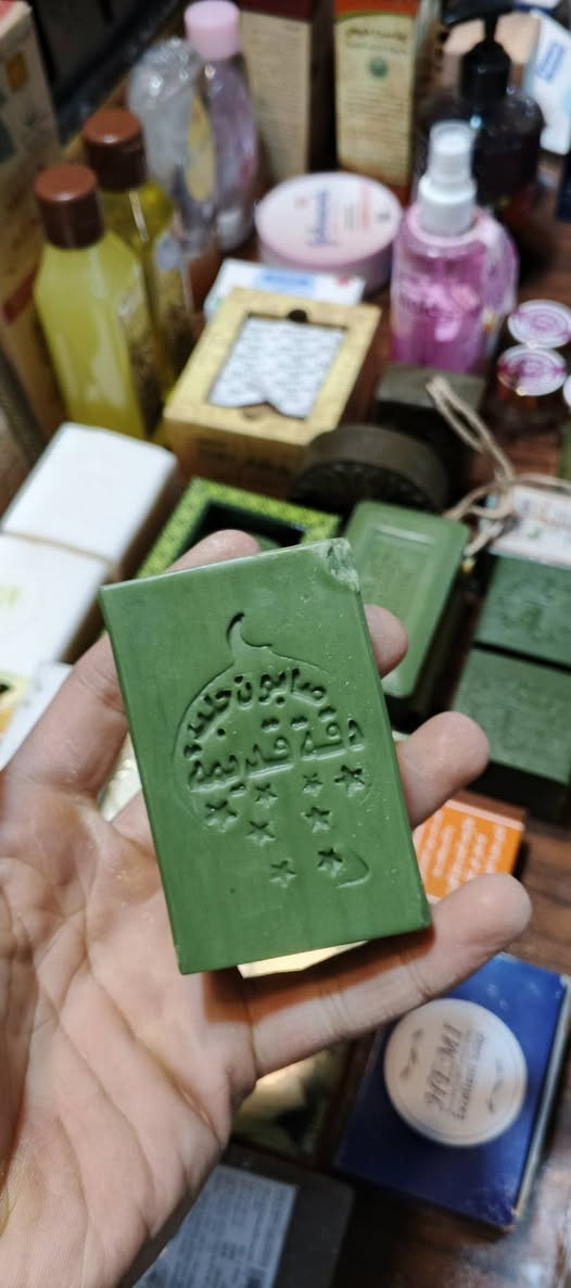 السلام عليكم 
أنواع الصابون الطبيعي الاصلي المتوفر لدينا 
العنوان المسيب مدخل السوق الكبير شارع زين العابدين ♥️


**إذا كنت صاحب هذا الإعلان وتريد حذفه لأي سبب، رجاءا أرسل رسالة إلى الدعم الفني**