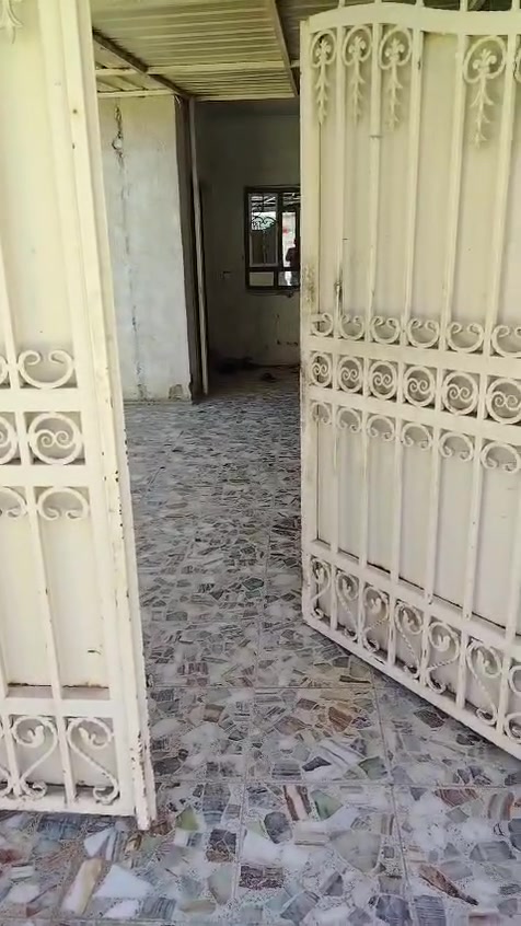 السلام عليكم بيت 200 متر للاجار 3 غرف نوم 3 حمامات بي تانكي وسخان واير سحب ونت بال 4000 قرب مدرسه الفارابي والبداله اجاره 300 مطلوب عائله اتحافظ ع بيت
***********
السلام عليكم بيت 200 متر للاجار 3 غرف نوم 3 حمامات بي تانكي وسخان واير سحب ونت بال 4000 قرب مدرسه الفارابي والبداله اجاره 300 مطلوب عائله اتحافظ ع بيت
