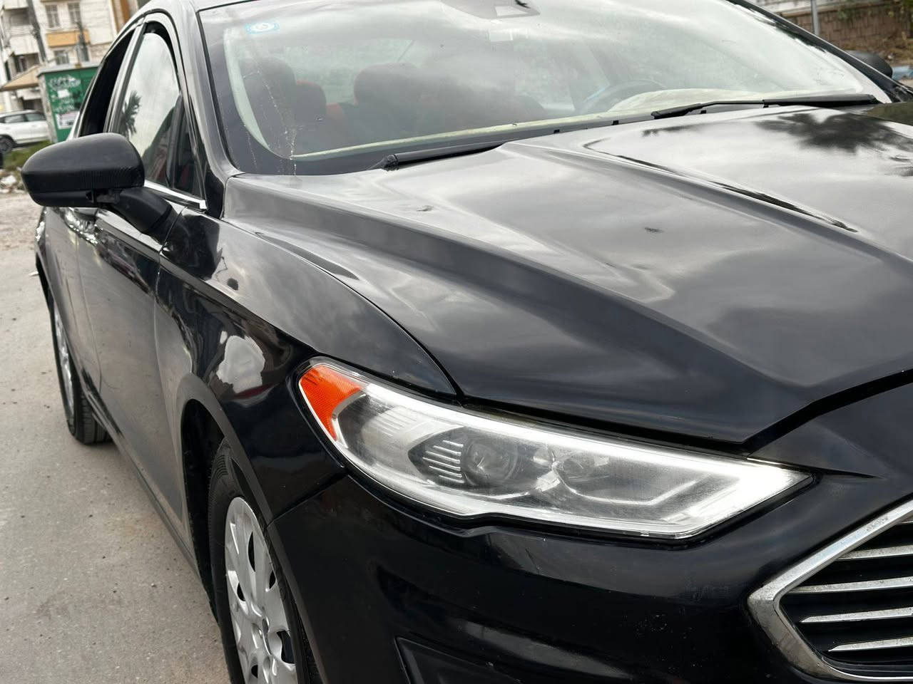 السلام عليكم ...فورد فيوجن 2019 وارد امريكي ضررها بنيد فقط بدون اي دواخل... وهنا بالعراق صار بيها صبغ بابين وجاملغ اثر شخط فقط...بدون معجون..بدون دواخب... السيارة بحالة ممتازة...كير ومحرك جيد جدا 2500 المرغوب 
دوشمة وتخم تاير جديد وصدر امامي خلفي جديد وبالخير عالياخذها ..بيع او مراوس باقل  مكان السيارة بغداد حي القادسية قرب ساحة قحطان السعر 112
الاتصال على الرقم ***********
