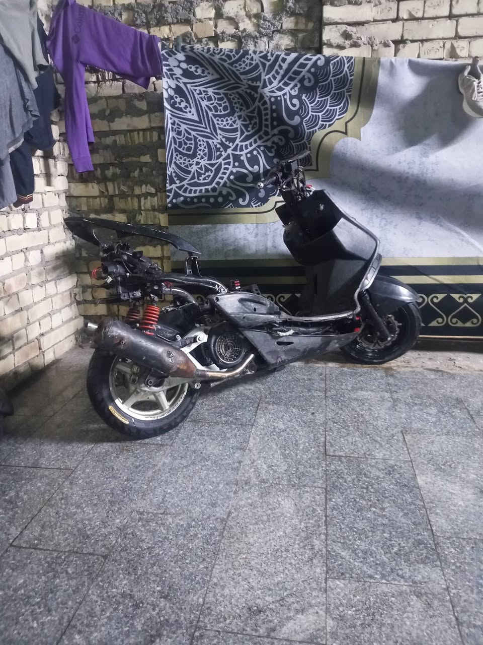 سلام عليكم فحل للبيع مكينة حلوة نكرة بس باتري هبط و كابريتر وصخ جبتلهة كابريتر شلعة تخبل 225 بيهة فلنجة وصالنصة و قبضات رياضي بغداد عبيدي ***********
