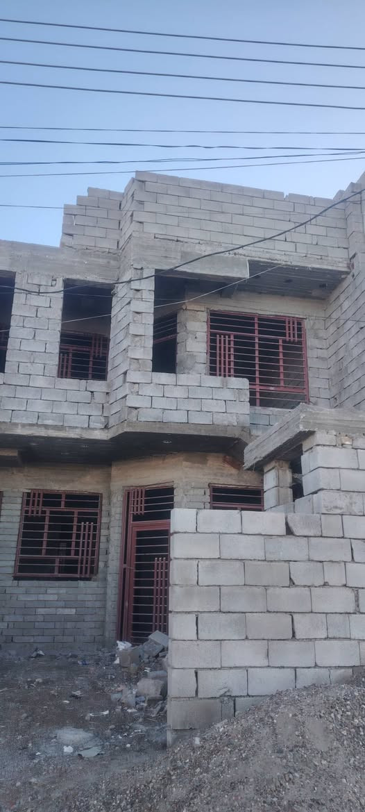 هيكل للبيع

دوانم المعمل

150 متر 

طابقين وبيتونه 

معزول الفوگ عن الجوه درج خارجي

كل طابق غرفتين وباقي التفاصيل كامله
شغله حلو شغل جناي
للأستفسار  ***********
