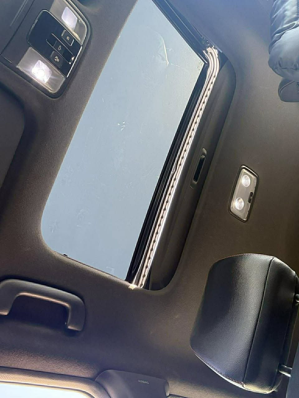 السلام عليكم ورحمة الله
للبيع كيا فورتي gt 

✅ الموديل: 2022

✅ الفئة: GT (أعلى فئة رياضية)

✅ محرك 1.6 تيربو قوي واقتصادي

✅ ناقل حركة أوتوماتيك DCT

✅ شاشة كبيرة + كاميرا خلفية

✅ فتحة سقف

✅ جنوط رياضية

✅ نظام بصمة  ابواب صندوق دكي +تشغيل عن بعد

✅ مكيف ثلاجة

✅ بدون حوادث مؤثرة فقط جامرلغ بارد بدون صبغ بدون تبديل صور الحادث مرفقة

✅ صيانة منتظمة

 ✅ اوتو ستوب

✅قيادة ذاتية

✅ تحديد سرعة

✅انارة ترحيبيه بالابواب عند الاقتراب

✅كشنات كهرباء

✅كشنات تدفئه تبريد

✅ماشية 47

✅عليها تزويد اكزوزات طرب تحكم تشغيل واطفاء

✅عليها اويل كاتش كان

✅انارة داخلية متغيرة

✅✅شنو بالك مواصفات بيها وتزويد فوكاها. 

 • السعر المطلوب 157$ومجال بسيط


**إذا كنت صاحب هذا الإعلان وتريد حذفه لأي سبب، رجاءا أرسل رسالة إلى الدعم الفني**