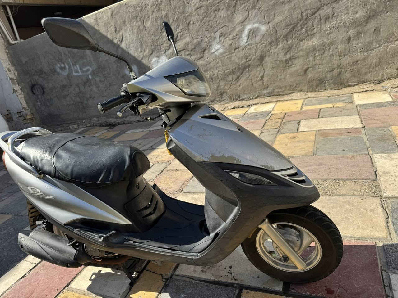 سلام عليكم للبيع ماكس 140بلاديه شرط نضيفه جدا اي نقص مابيه كله شغاله نكره سلف بكل وقت السعر 550وبيه مجال بسيط للاستفسار ***********بغداد حي القاهره
