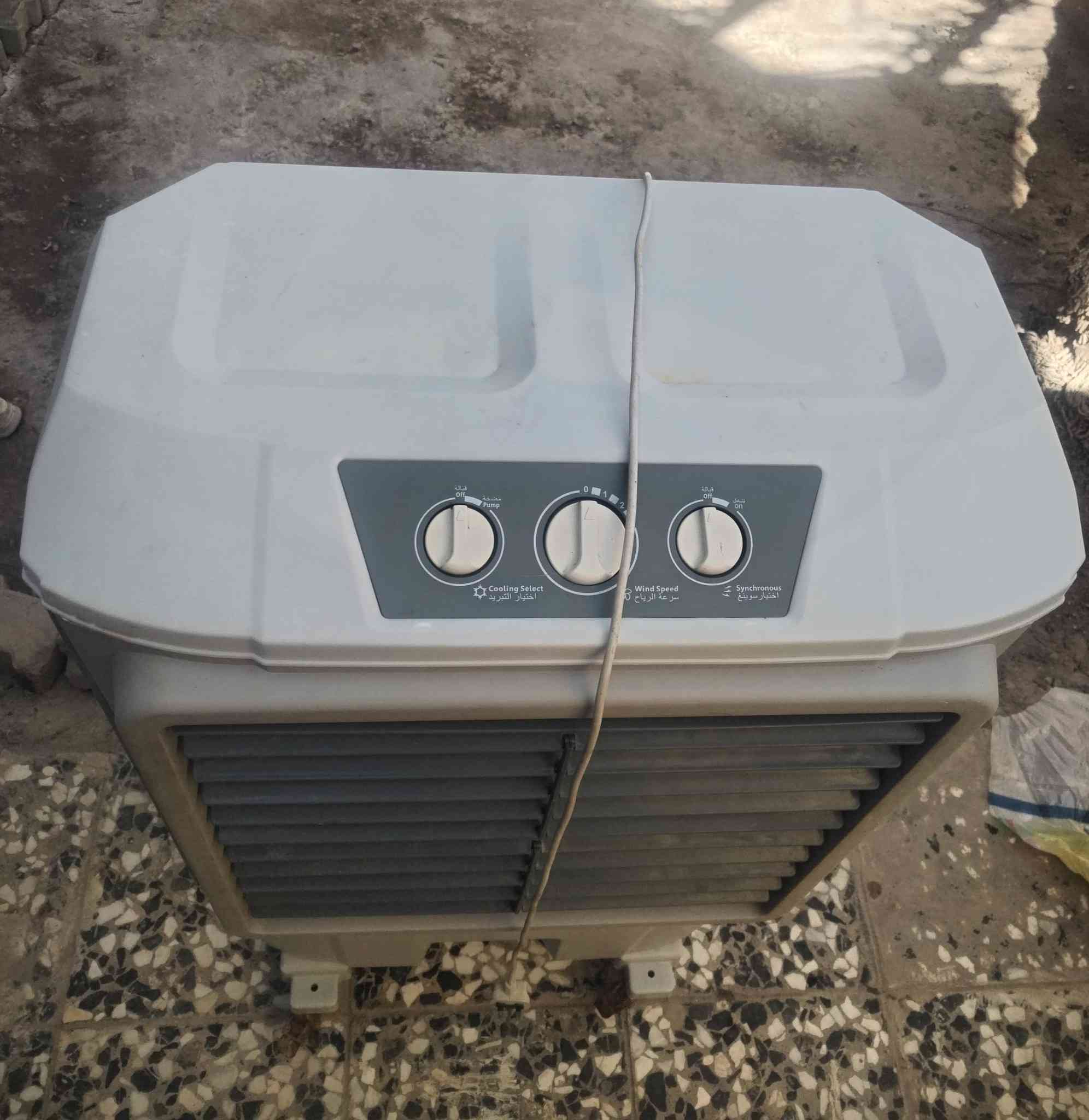 سلام عليكم كونفيره للبيع مستخدمه موسم واحد فقط
شغاله كلشي مابيها فقط عداد السرعه مشلوع بس مامثر عل سرعه او هواه سعر 65 مجاله قليل مكان بغداد الشعله ***********
