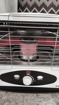 السلام عليكم .عندي هذوله الصوبتين بيهم عازل للحرارة لاطفال للبيع وحدة جديدة سعرها ٤٥ 
والاخرة ناقصها باب وفتيله وشغاله سعرها ٢٥
مكان جانب االايمن وهاي رقمي ***********
