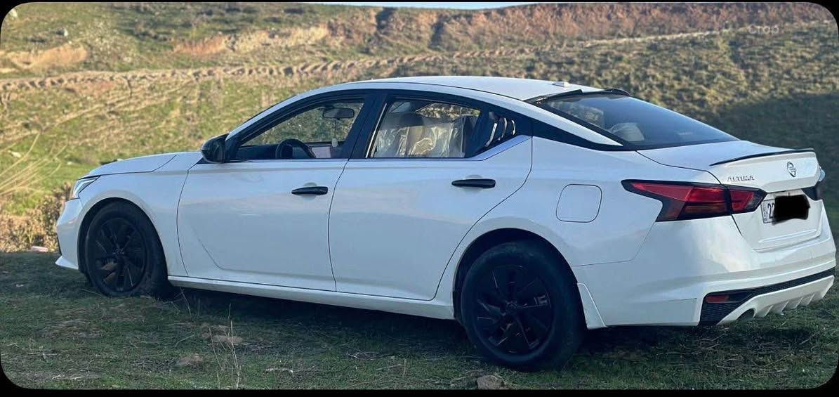 بۆ فرۆشتن:نیسان ئاڵتیما 
مۆدیل ٢٠٢٠ S
لێدرانی نیە یەك پارچەی سبوغە 
بۆ زانیاری زیاتر پەیوەندی بەو دوو ژمارەیەوە بکە

سحری 148 وەرەقە و مەجالێكی دۆستانە
 

***********
*********** أربيل, العراق
