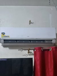 بيع أواكس ٢طن مستعمل شهر جديد بعده  ٥٠٠الف /07782344580