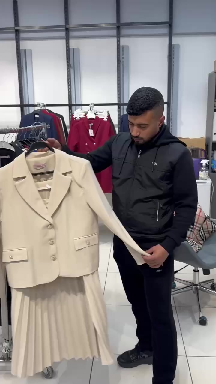 شروة أطقم عدد 110قطعة سيريات نظامي معا الوانهم قياسات 38 لحد 46 
خامة درجة اولة بسعر منهي بدون فاتورة 12$للحجز تواصل وتساب 00905380714942


**إذا كنت صاحب هذا الإعلان وتريد حذفه لأي سبب، رجاءا أرسل رسالة إلى الدعم الفني**