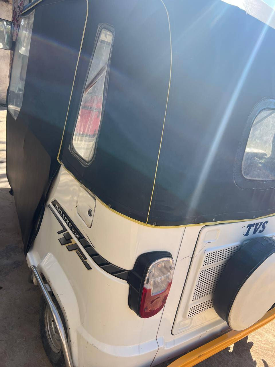 السلام عليكم 
تكتك Tvs موديل 22
كفاله عامه سنوية بأسمي تحويل ثاني يوم 
7ملاين وبيهه مجال قليل كلش 
***********واتساب
