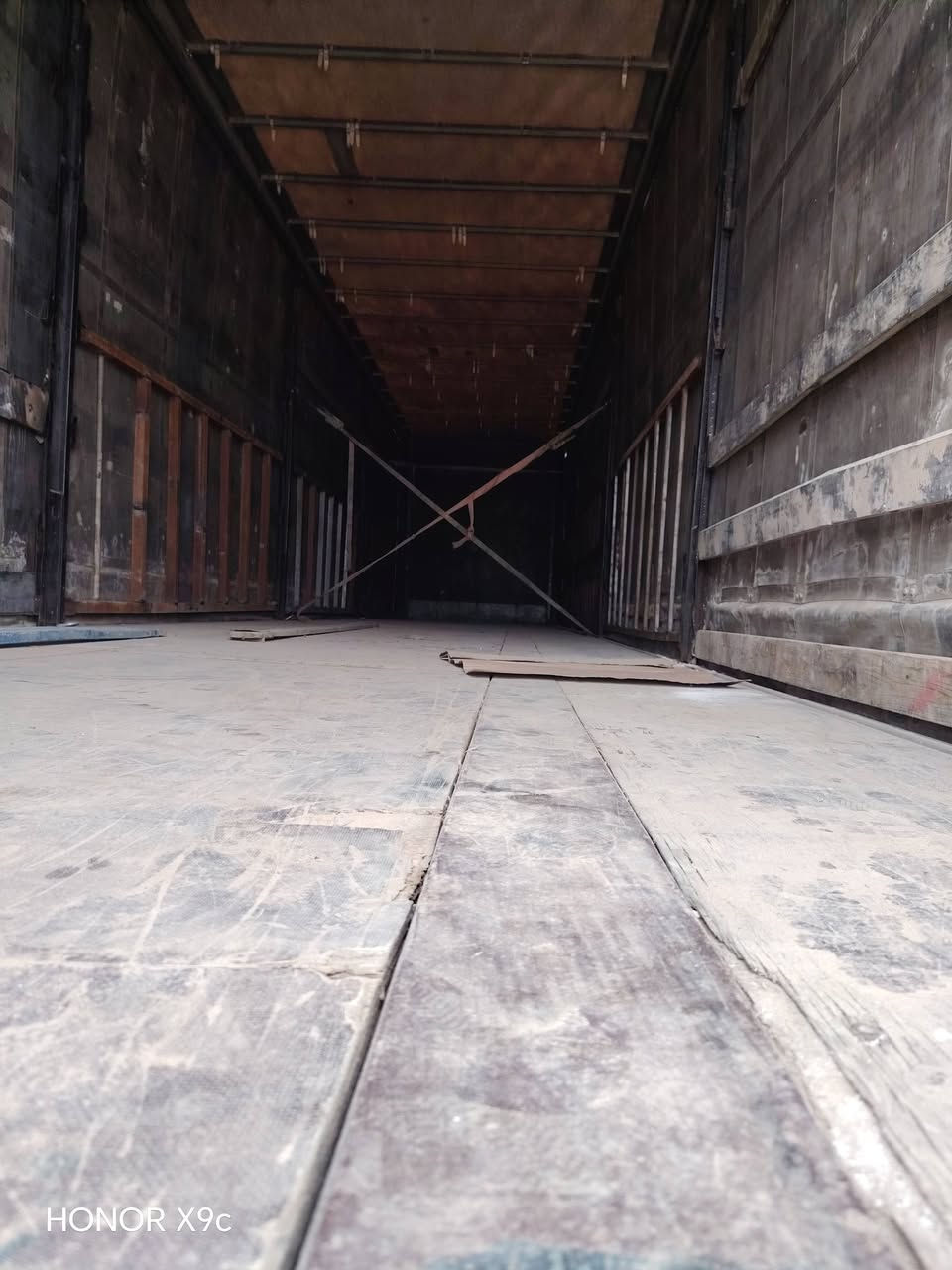 جادر مسرحي للبيع ***********
