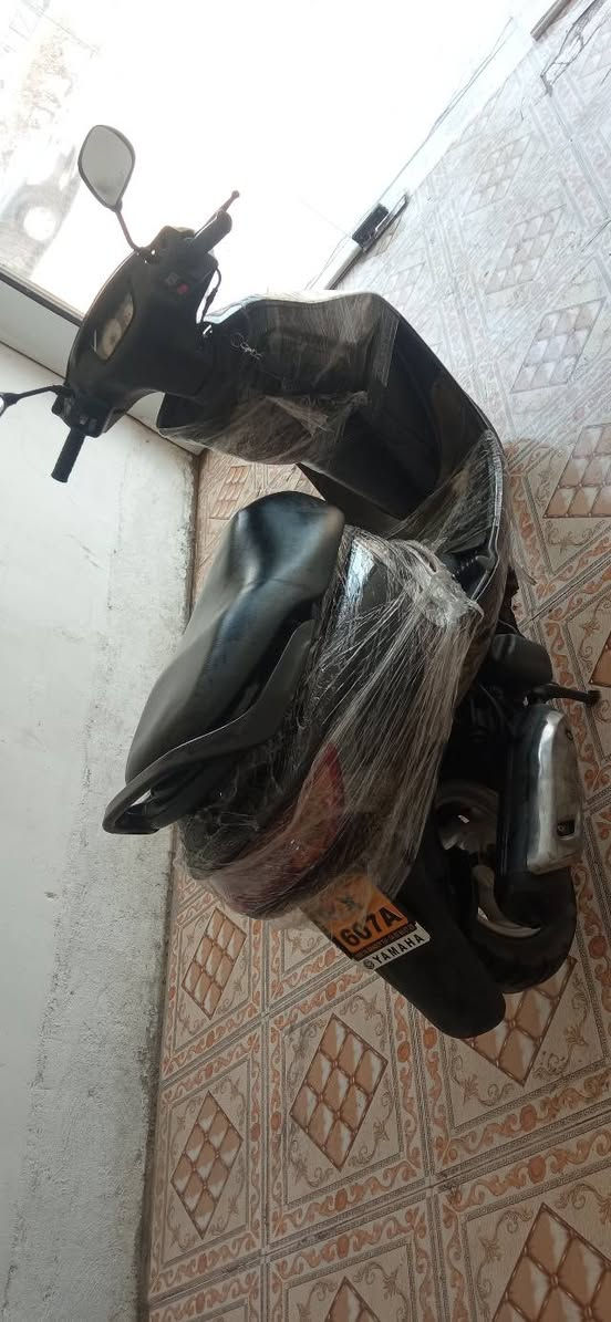 السلام عليكم للبيع دراجه نوع فراشه كرستال مال رمبه الدراجه جديده واحله من الصور السعر 550 اعنوان بابل محاويل مقابيل كراج المحاويل الشراي يتصل ارقم ***********
