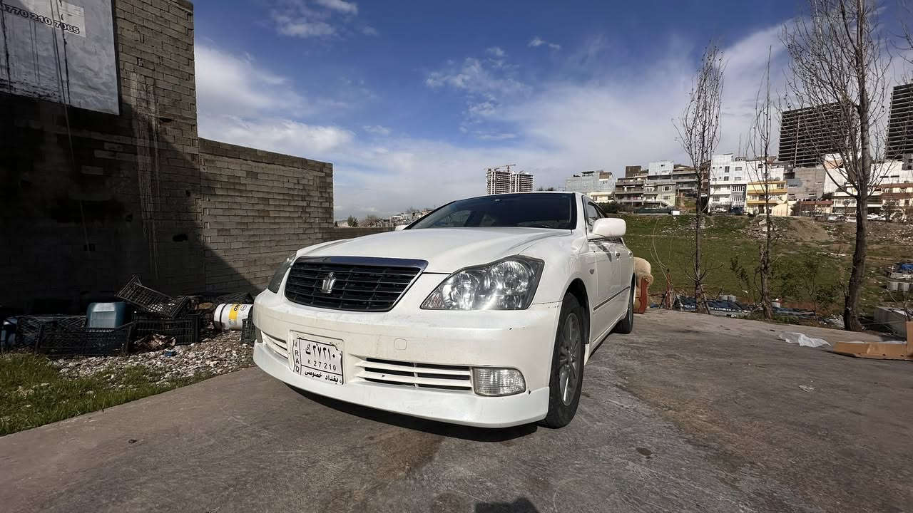 سڵاوی خواتان لێبێت 

شاهینەی بـڕاوە 
ڕۆیال ساڵۆن 
٢٠٠٥ 
٣ دوگمە
پەردە 
١٨٢
کوشن کارەبا 
کارەبا
بلوتوس بیلاد 
لایت کامل زینۆن 

سەیارەکە لۆکە کامل مەسروف کراوە 
تازە ڕۆنی گۆڕاوە 

جامی هەڵگیراوە و کامل مەسرەف کراوە تەقە و ڕەقە بە شەرت 
دوو بڕاوە و کەڤەر گۆڕاو بە شەرت 
سپۆڕتی پێشەوە و باڵی سەر سنوق بۆ بەستراوە 
0776 2026 026

٥٢ گەڵا قفڵ🔒🔒🔒
