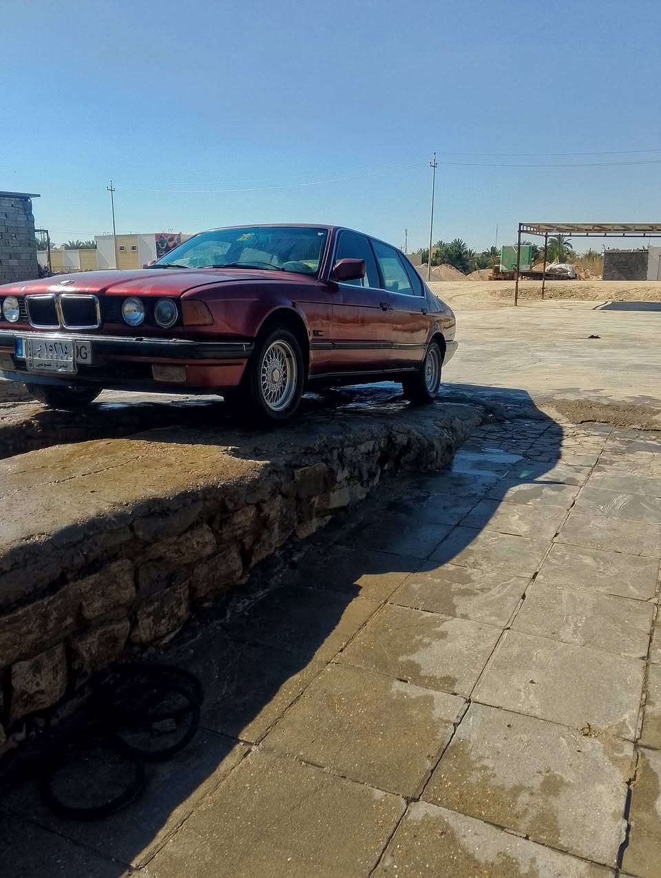 السلام عليكم
BMW
حجم.                          735i
موديل                      1991
محرك شرط 
بجم عريض 
سلايت شغال 3 طكات
سنتر لوك 
كامره شاشه 
دبل ايرباك 
تبريد شغال تدفئه 
تخم تاير جديد 
كهربيات شغاله من الطول للطول 
حداديه جاهزه من الطول للطول 
السياره جاهزه مجهزه عله ايدي مابيها ايي ضربه مكفوله من الضربة 
رقم بصره تحويل ثاني يوم شرط
بيها مشكله بالكير  

للبيع أو مرواس حسب القناعه 
السعر [32وبيها مجال للطيبين]
مكان السياره{سماوه]
رقم الهاتف [***********]
