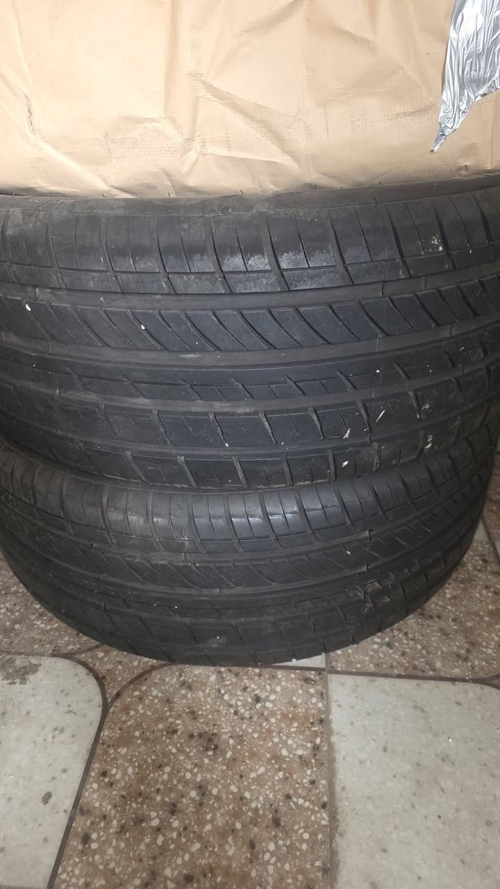 زوج تايرات جديد مال جيب مكان البصره الزبير ***********
