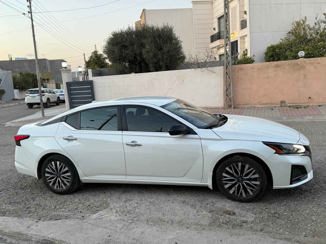 موديل 2024 
فئه SV

محرك 2.5

لونابيض

-المواصفات :- 

بصمه 

شاشه جبير 

تحكمات 

رادار امامي وخلفي 

تحديد مسار 

لايتات زنون عدسه 

ويل كب 

بعد مواصفاته معروفه 

-ضرر سياره بونيدوجاملغ صبغ ايرباك استيرن سستم  
تصليح درجه اولى بشرط اي خلل و نقص مابيه
-مكينه كير بشرط 

-ماشي ٢٣ ميل 

-عنوان كركوك 

-سعره ١٥٢ ورقه كركوك, العراق


**إذا كنت صاحب هذا الإعلان وتريد حذفه لأي سبب، رجاءا أرسل رسالة إلى الدعم الفني**