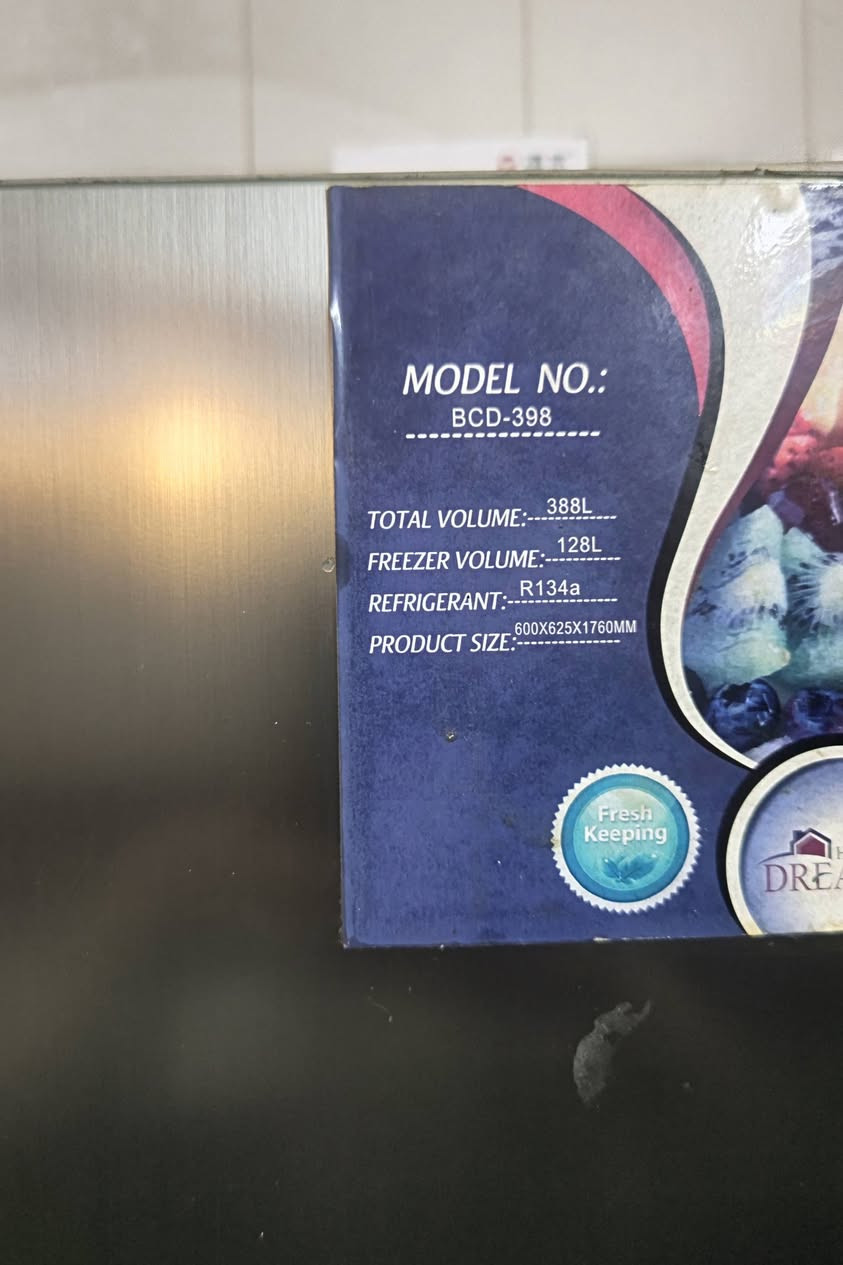 السلام عليكم ثلاجه ومجمده تجميد فول وسبلت 2 طن شغال وتبريده حلو واكوبعد غراض للبيع انطيني سعر بل يرضي الله *********** مكان الوشاش
