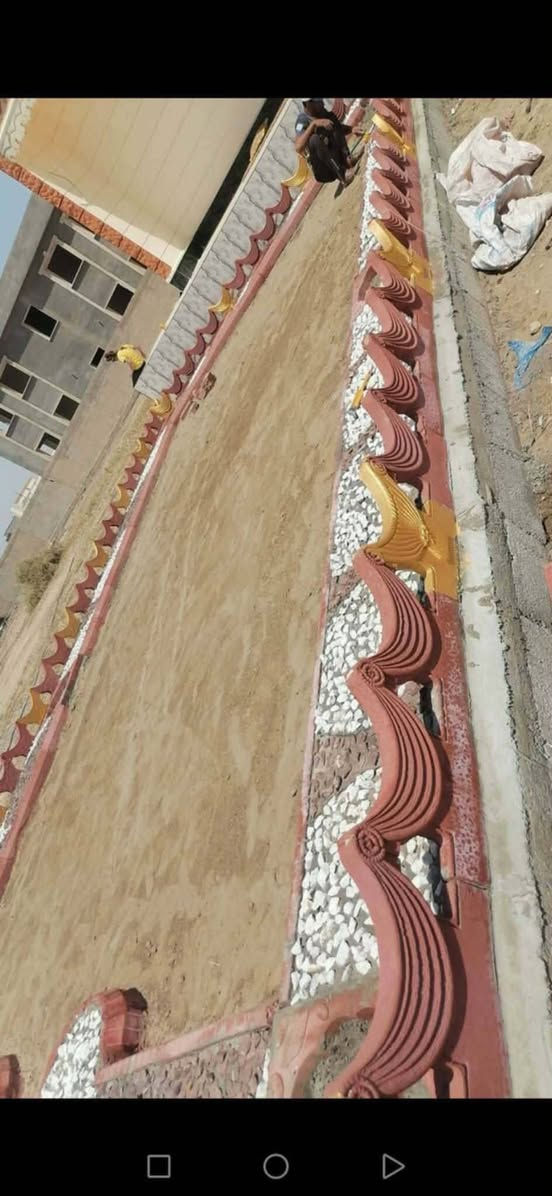 السلام عليكم يوجد كادر حدائق وبيهارتون🌿وشغلات وبسعر مناسب هاذه رقم***********
