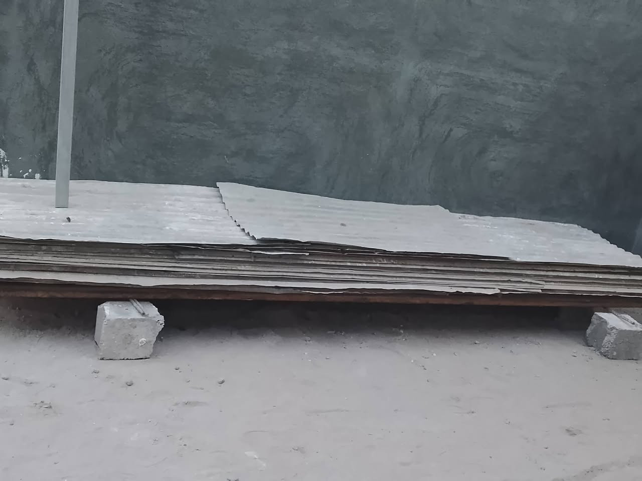 سكله بياض ومساطر المنيوم وبلاويد فايبر كلاص يرهم ميز  سحب ديكور  مكاني الجغيفي الثانيه *********** غير متواجد عالفيس
