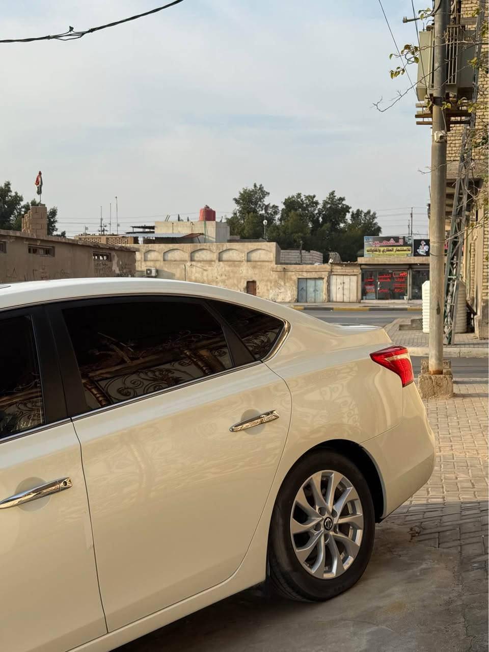 نيسان سنترا ٢٠٢٥
كفاله عامه ماشيه ١٠تالف 
فول فتحه شاشه كامره 
داخل اسود مخمل 
عنواني بصره 
ورقم تليفون *********** البصرة, العراق
