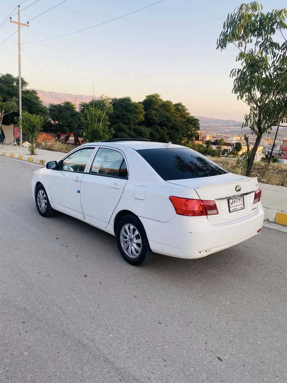 بیوایدی مۆدیل ٢٠١٣ گیر تۆماتیک گێڕو مەکینەی بێکاشۆیە نەکراوەتۆ  بەشەرتە  مواسەفات فول فولە ناوزەرد کوشن جلد حاسە سوکان ڤۆلیم  کارەبای هەموگیانی بەشەرت سەنەوی بەشەرتی ئەوالیاتو حاسیبەو پاکانەش جوارتایەی تازەی بۆبسراوە  بێ بۆیاخە بێ ساردوشوخوتو قوپاوی لوک لۆکە یجی پیوە نیە بەوشەرتە یەک دینار مەسرەفی تیانیە دەعامی بۆدەعامی بەشەرت ئەی فرۆشم سعری 28 وەرەقە ***********.  ***********
