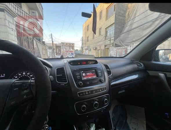 سورنتو 2015 أمريكي 
محرك 4 سلندر 
ماشية : 106 الف حقيقي
رقم بغداد الماني تحويل ثاني يوم
سنوية جديده هزة جديده
المواصفات : 
فول عدا الفتحة 
فور ويل (AWD) 
بصمة تشغيل
بصمة ابواب
تحكم استيرن فول جهتين
اشاير بالمري
تثبيت سرعة
2قطع تبريد
لد امامي وخلفي 
7 راكب
شاحن وايرلس
يدات الابو
العنوان : بغداد 
الاستفسار 
‭0771 321 7620‬
