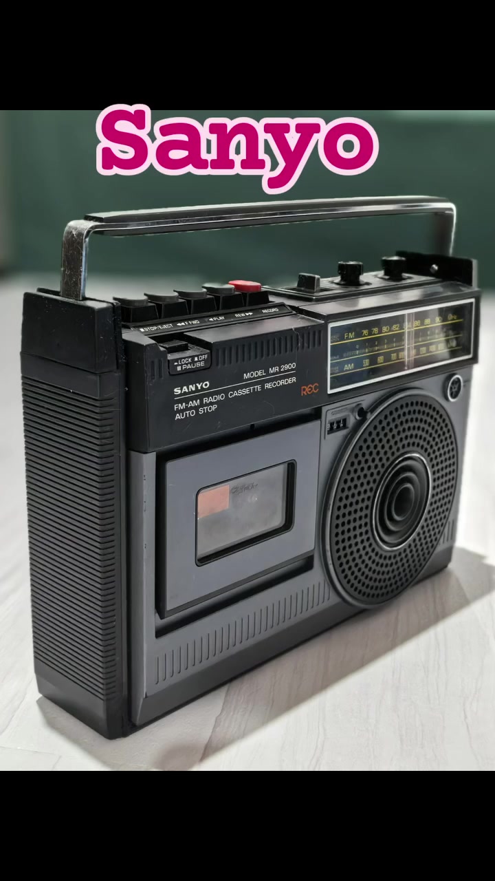 #vintage #radiocollection #RadioLovers #followers #publicreelspost


**إذا كنت صاحب هذا الإعلان وتريد حذفه لأي سبب، رجاءا أرسل رسالة إلى الدعم الفني**