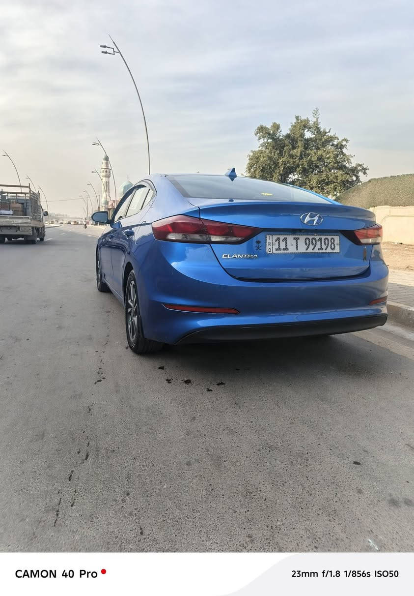 السلام عليكم الانترة موديل 2017 فول موصفات رقم بغداد إنكليزي بسمي أمريكي حادث جاملغ وبنيد بدون دواخل
مكاني بغداد البلديات السعر ١١٨ وبها مجال 
***********
