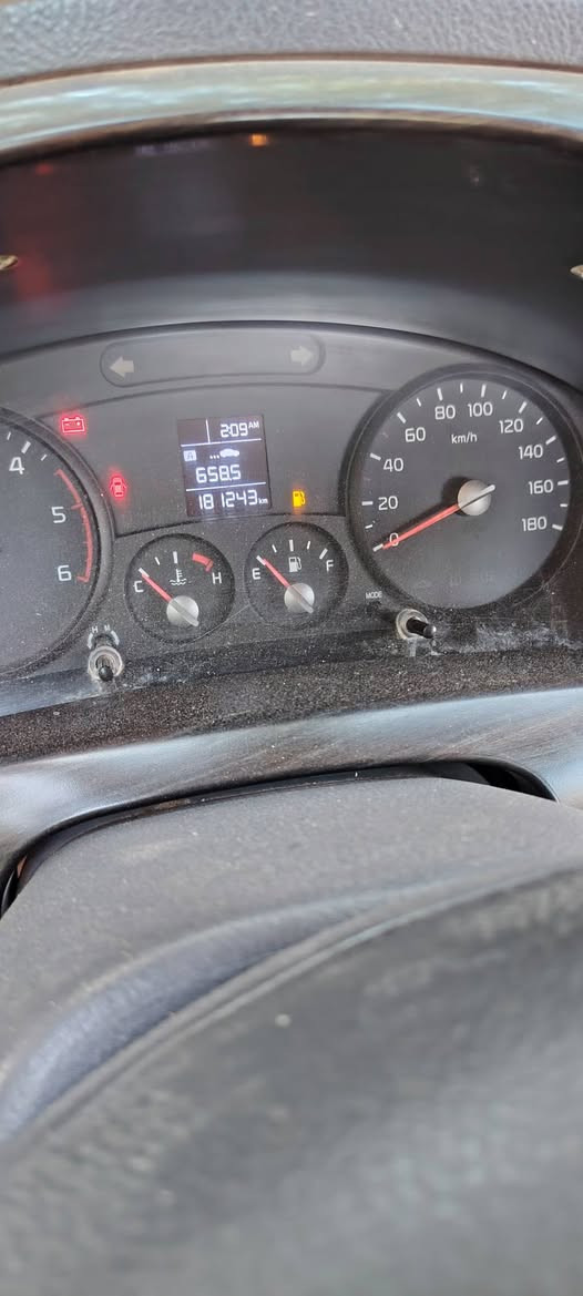 سلام عليكم كيه حمل للبيع موديل 2019 كفاله عامه رقم واسط تحويل مباشر *********** سنويه نكليزي مشروع وطني سياره جاهزه السعر 122بيها
