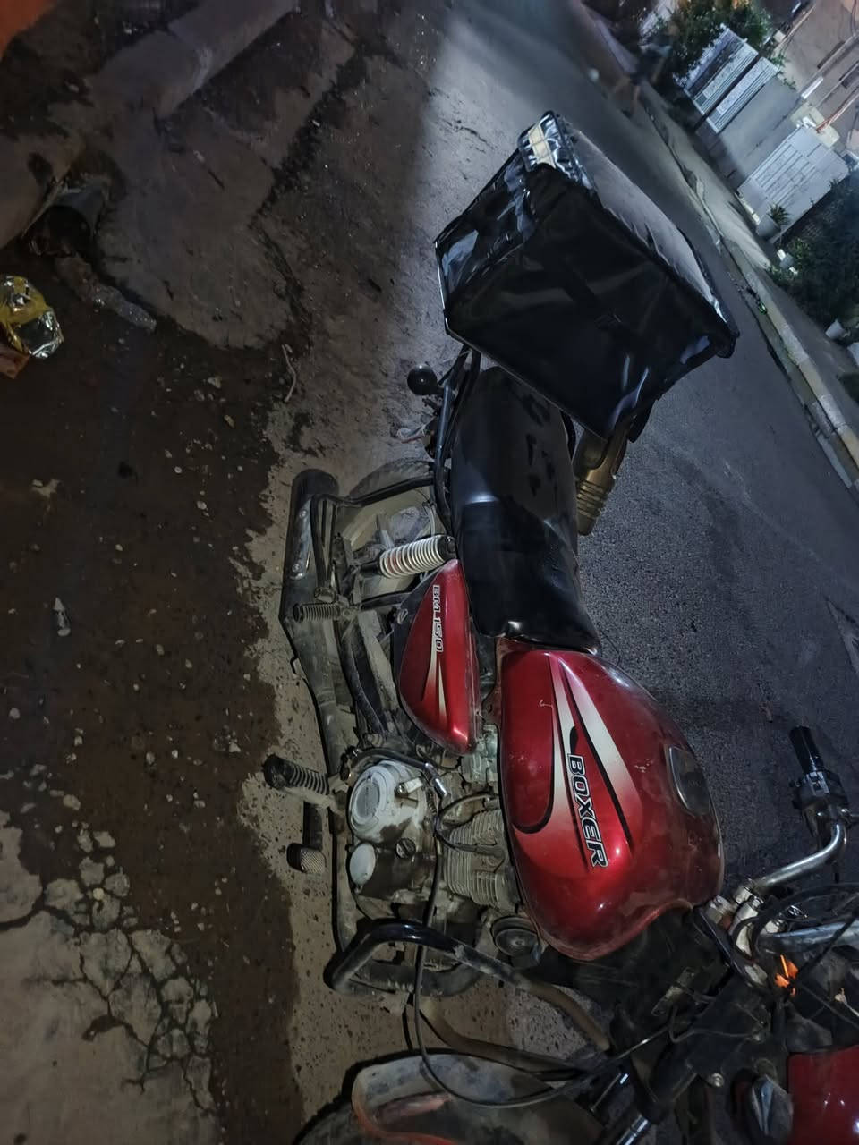 بوكسر ٢٠١٩ للبيع محرك ٤نمر مبدل ولفات الدراجه اوراق سعرها ٥٠٠ و بيها مجال
***********
***********
