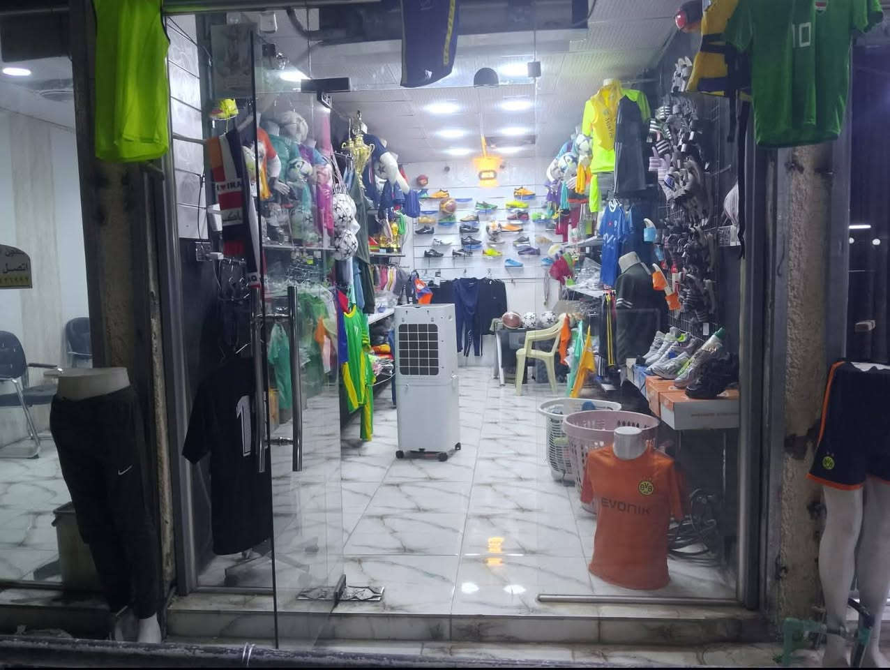 محل للبيع الكل بسعر اقل الجمله تجهيزات رياضيه ابيع شلع مابيع نص غراض  مكاني كوت ***********
