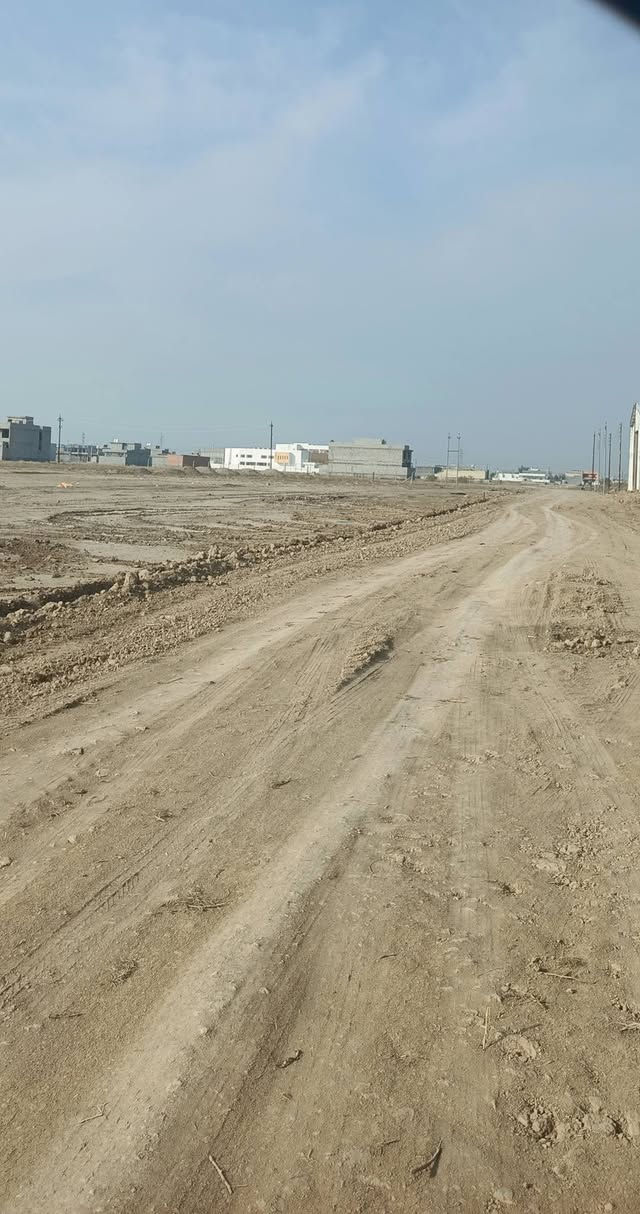 يا الله ( للبيع)
قطعة أرض سند ٢٥ بأسمي مساحة ١٠٠ م ( ٥ * ٢٠ ) 
ماء.. مجاري.. كهرباء قريبا.. سبيس.. عرض الشارع ٩ 
منطقة سكنية بناء موجود بيهه 
الموقع / برغة - تقريبا خلف المدرسة الثانوية الصينية
بجانب الجملون مثل ما موضح تحويل وكالة من المالك الاصلي
السعر( ١٥ ) وبيهه مجال 
للاستفسار أكثر على الرقم 
☎ , ***********
