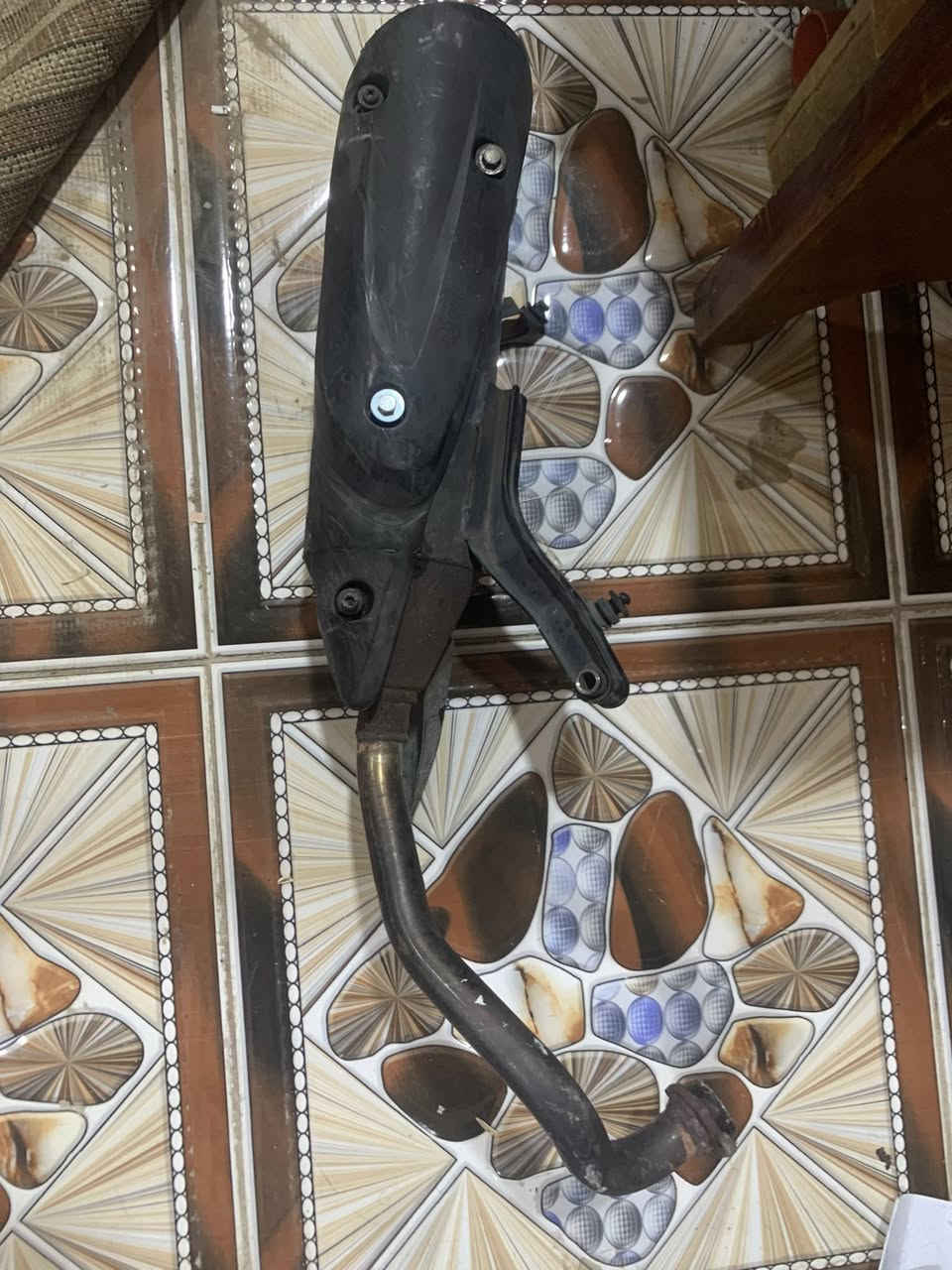 السلام عليكم صالصنه صجميه اصليه بوشتين مو بوشه واقيه ملحه كامله سلف سكنس بلادي جديد الرقم ***********
