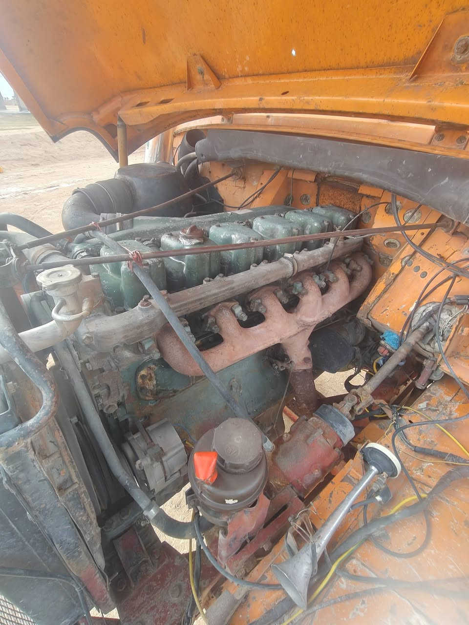 البيع قجمه موديل 81تحويل ثاني يوم محرك لا تنقيص ولا تبخير كير 25سعر 60وبيها مجال لاشراي***********
