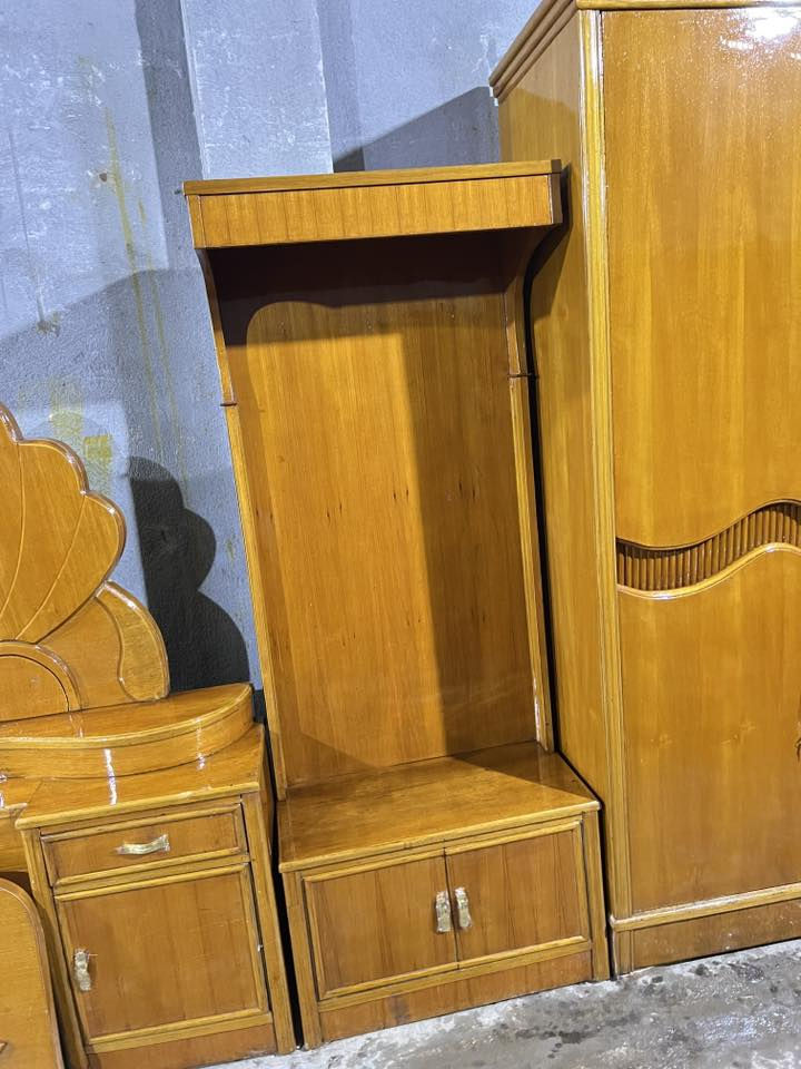 سلام عليكم غرفه نجاره صاج مستخدمه نظيفه السعر 750 العنوان الحله ***********
