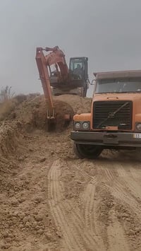 تراب حلوة • أنقاض • معدات تسوية