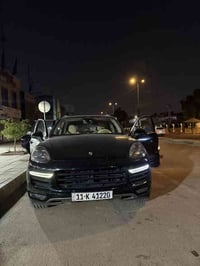 بورش كايين 2016 امريكي بدون دواخل بيها صبغ بالتكمه و بارد قليل بالجامل...